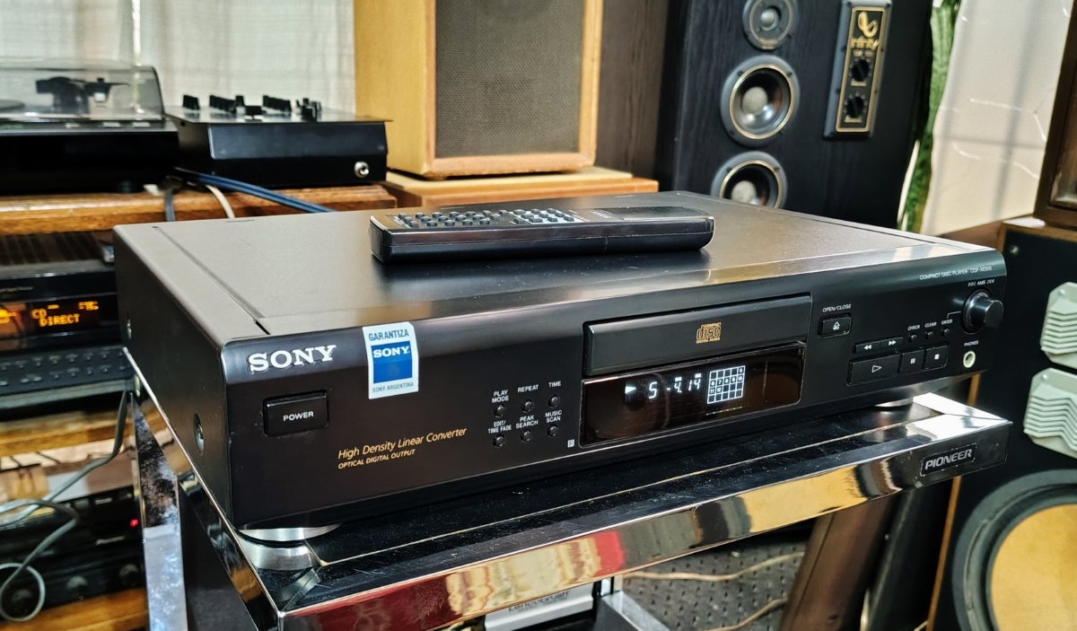 sony-cdp-xe500